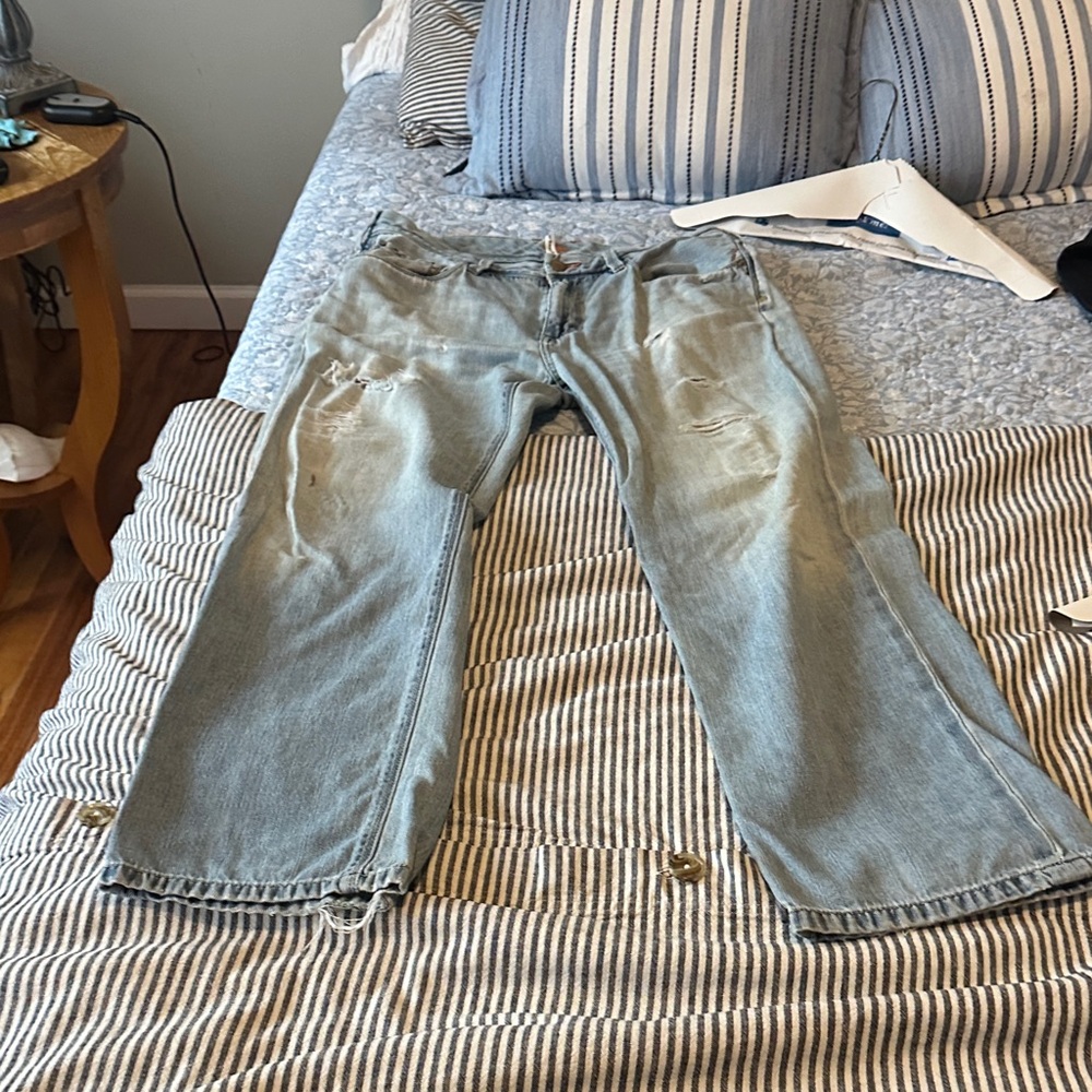 Tommy Bahama Men's Relaxed Fit Faded Blue Jeans